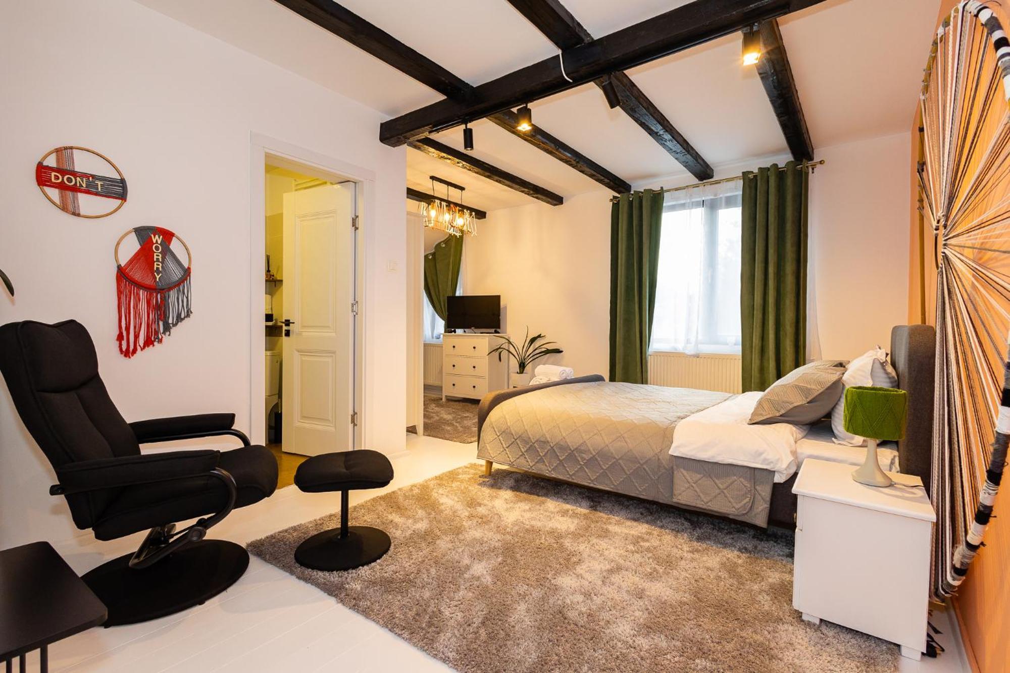 In Longfield Town Bed & Breakfast Campulung Moldovenesc Luaran gambar