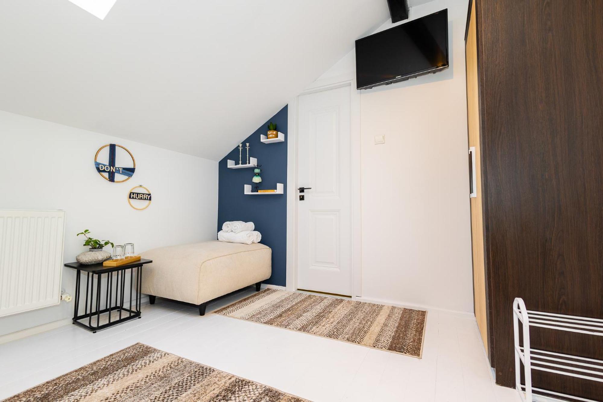 In Longfield Town Bed & Breakfast Campulung Moldovenesc Luaran gambar