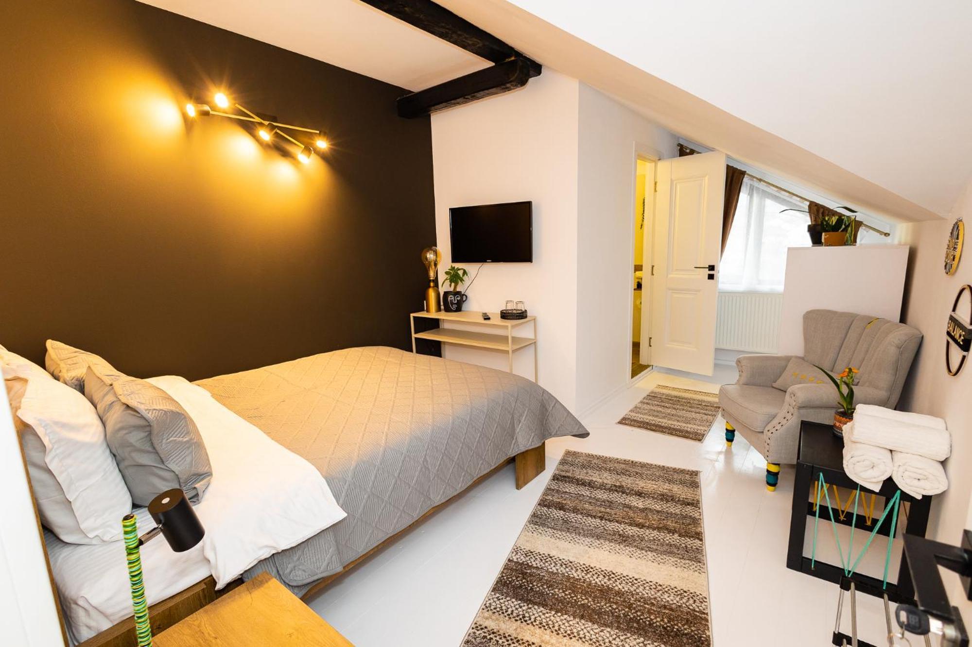 In Longfield Town Bed & Breakfast Campulung Moldovenesc Luaran gambar