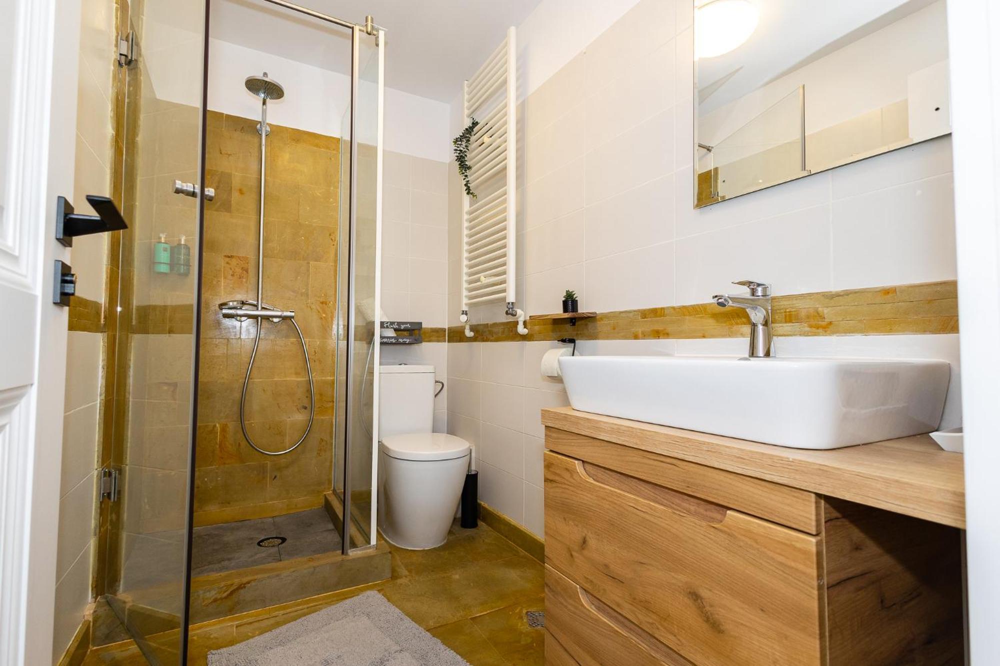 In Longfield Town Bed & Breakfast Campulung Moldovenesc Luaran gambar