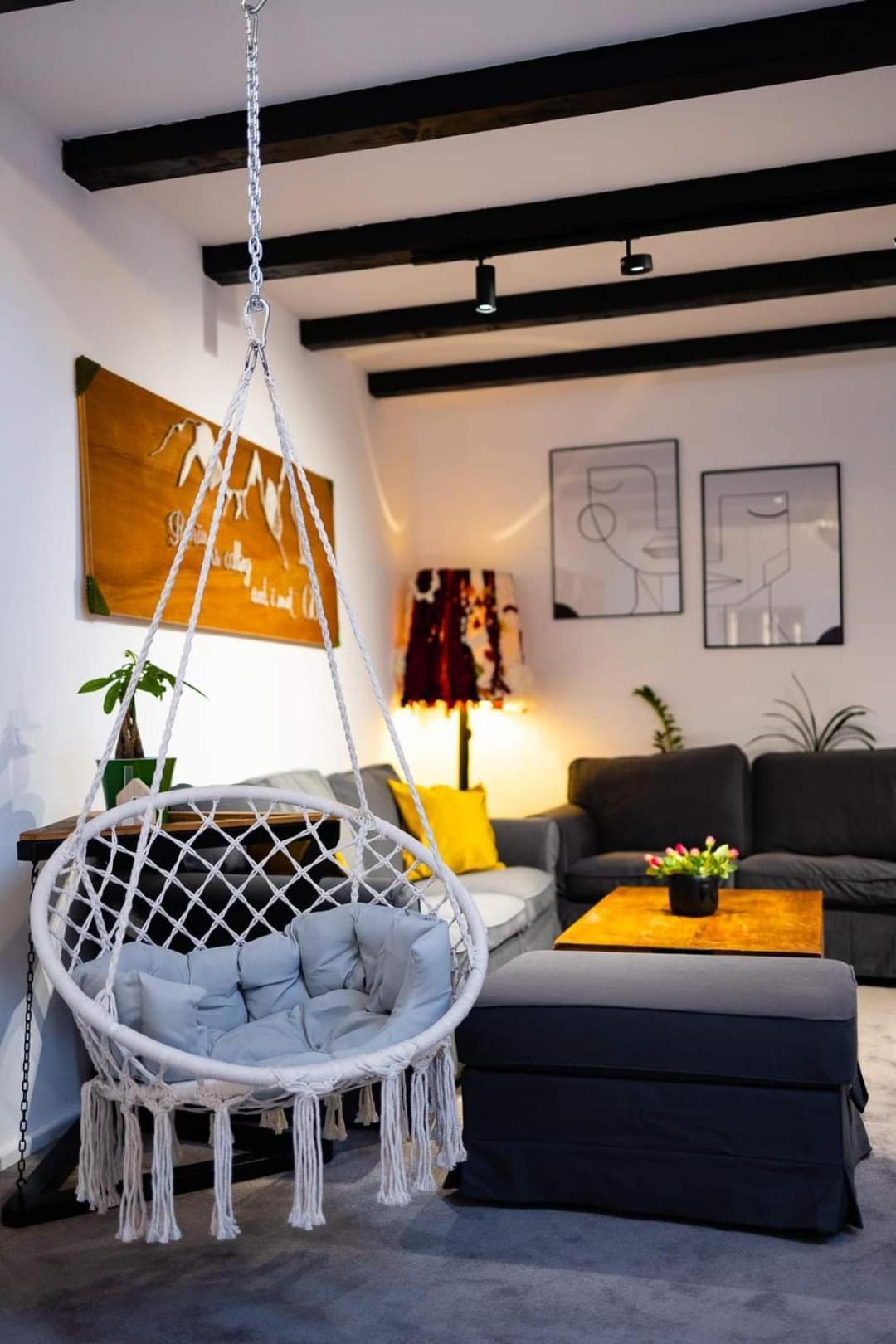 In Longfield Town Bed & Breakfast Campulung Moldovenesc Luaran gambar
